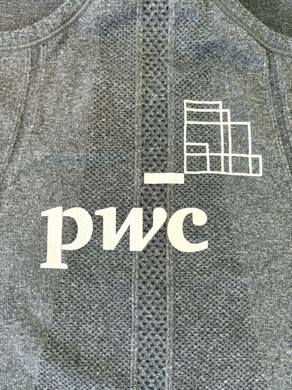 Lululemon Swiftly Racerback Tank PWC Logo Sz 6 Heathered Gray EUC - Picture 5 of 7